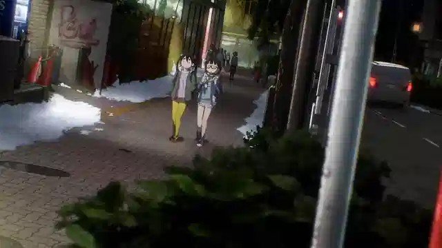 Street in front of a beauty salon